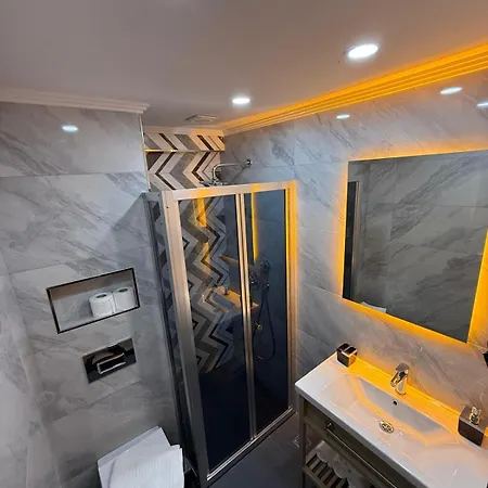 City Hotel Istanbul מלון *